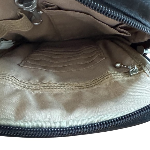 Baggallini Black Crossbody Bag Purse Far And Wide RFID Small Pockets Travel - Picture 6 of 8